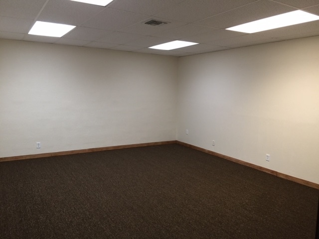 More Photos Of 5620-5630 W Charleston Blvd, Las Vegas Storefront Retail Office For Lease