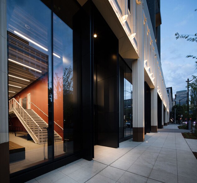 More Photos Of 400 Westlake Ave N, Seattle Office For Lease