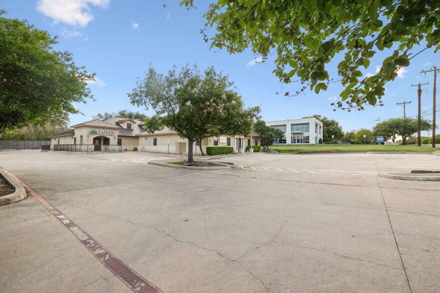 More Photos Of 2128 Babcock Rd, San Antonio Medical For Sale
