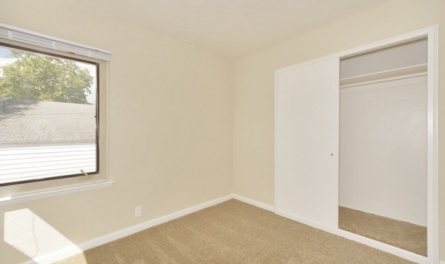 More Photos Of 1913 NE 73rd Ave, Portland Apartments For Sale