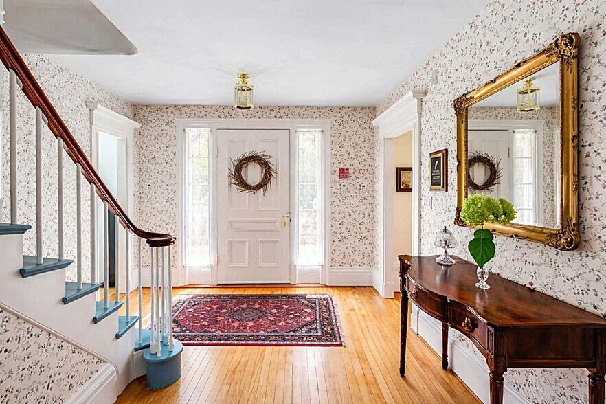 More Photos Of 22 High St, Camden Hospitality For Sale