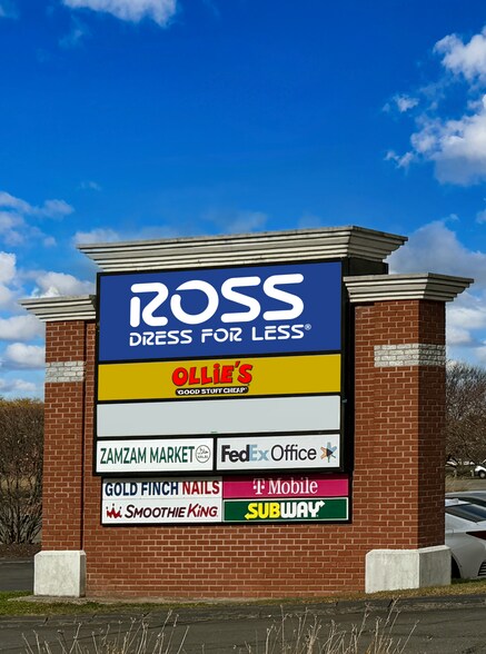 More Photos Of 3025-3123 Berlin Tpke, Newington Unknown For Lease