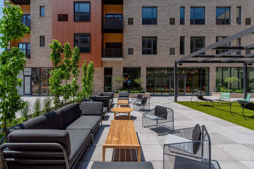 More Photos Of 2461 W 25th St, Cleveland Apartments For Lease