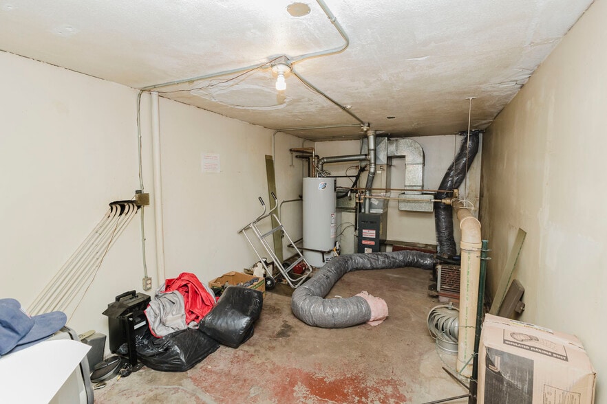 More Photos Of 1560 S Topeka St, Wichita Lodge Meeting Hall For Sale