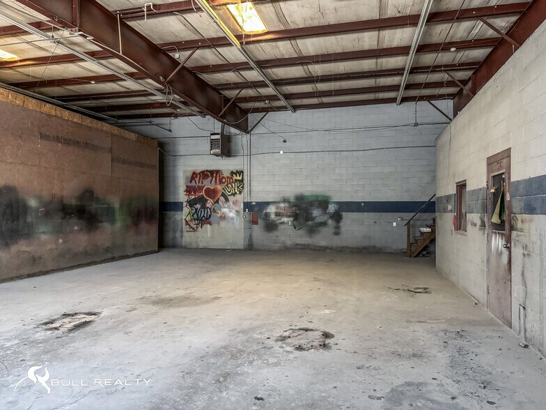 More Photos Of 8108 Highway 85, Riverdale Freestanding For Lease