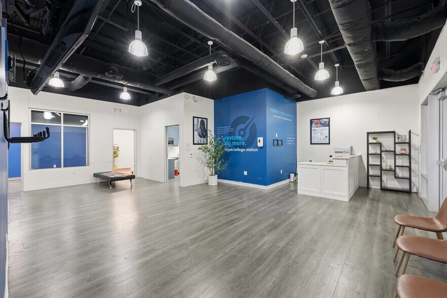 More Photos Of 3121 University Dr E, Bryan Medical For Lease