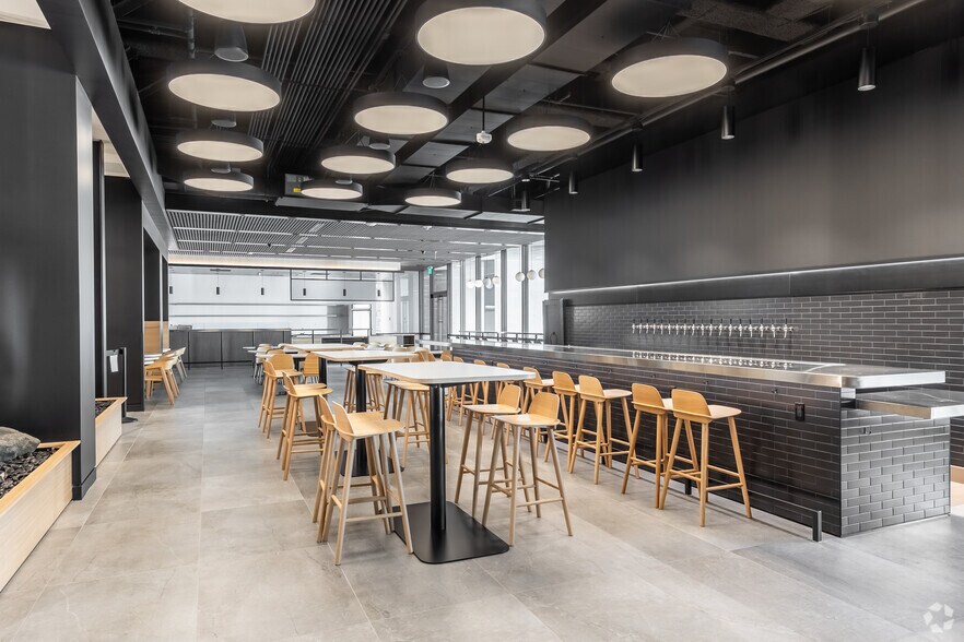 More Photos Of 1300 SW Fifth Ave, Portland Unknown For Lease