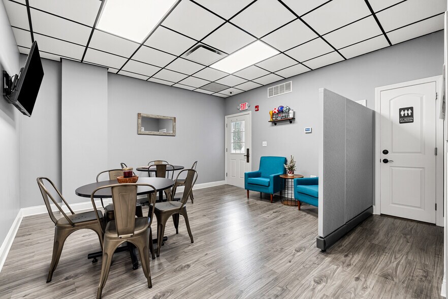 More Photos Of 205 River St, Haverhill Warehouse For Sale