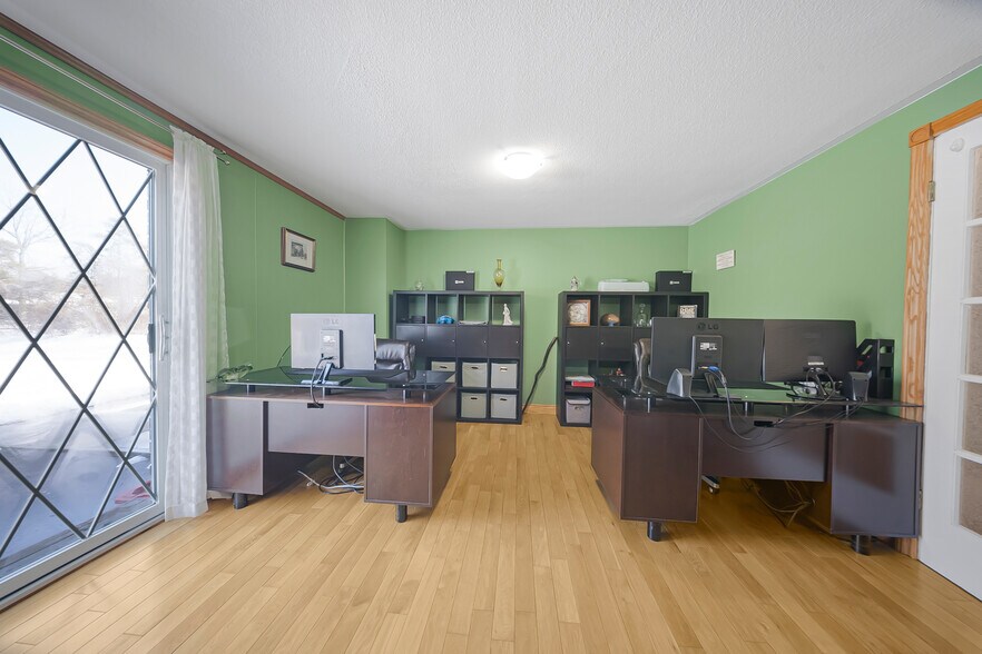 More Photos Of 4871 Wellington Road 29, Guelph Warehouse For Sale