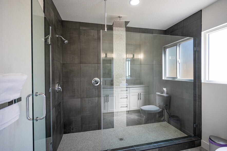 More Photos Of 1305 S 16th St, Las Vegas Specialty For Sale