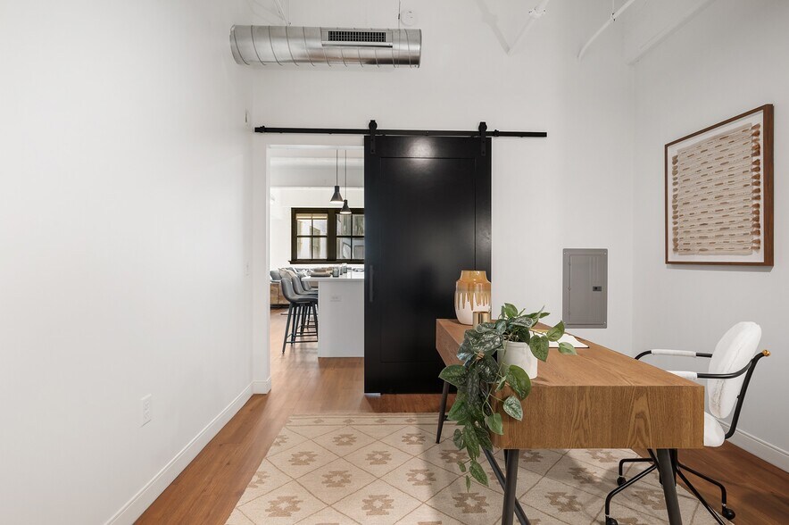 More Photos Of 1717 Olive St, Saint Louis Apartments For Lease