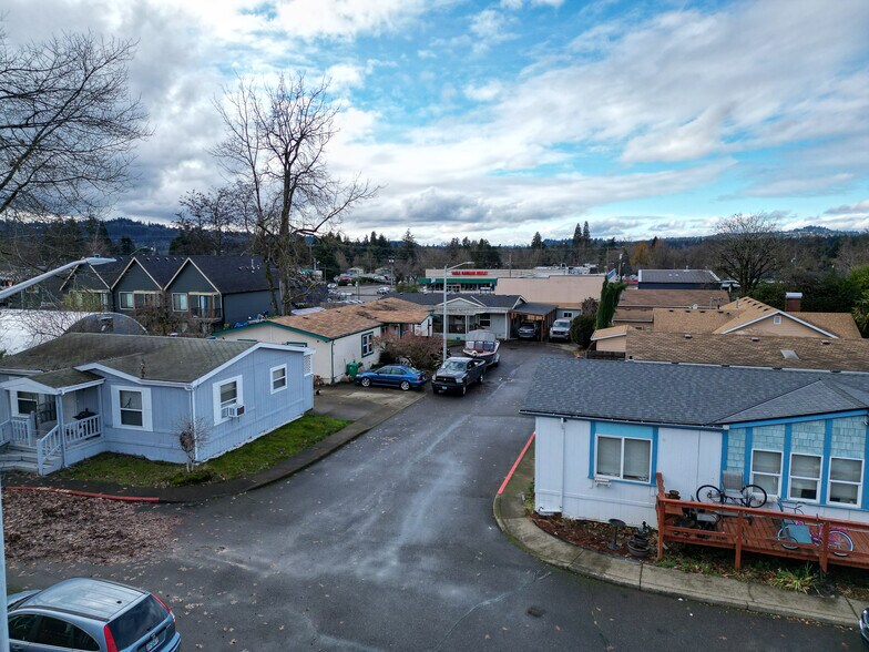 More Photos Of 3016 SE Holly Ave, Milwaukie Manufactured Housing Mobile Home Park For Sale