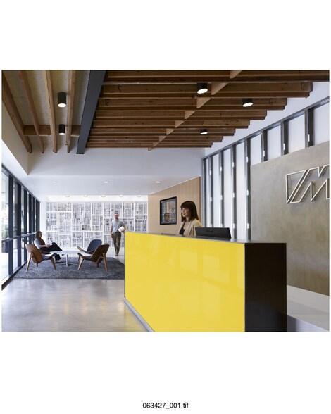 More Photos Of 2901 28th St, Santa Monica Office For Lease