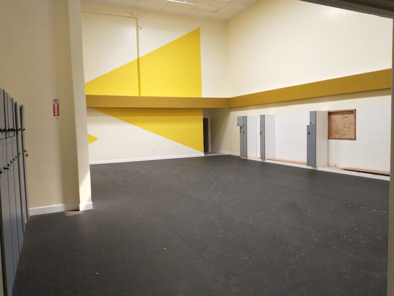 Primary Photo Of 1146 Fort Street Mall, Honolulu General Retail For Lease