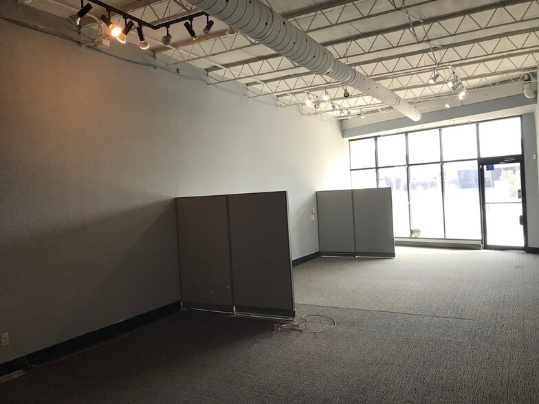 More Photos Of 3304-3316 Beach Blvd, Jacksonville Storefront Retail Office For Lease