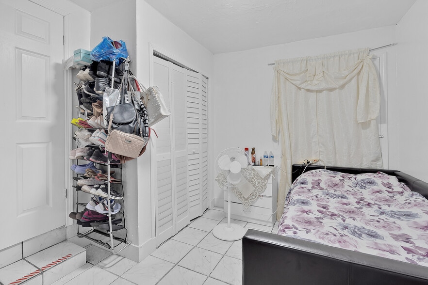 More Photos Of 73 E 47th St, Hialeah Assisted Living For Sale