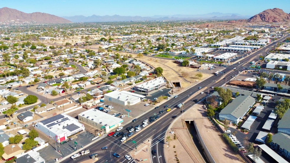 More Photos Of 4636 E McDowell Rd, Phoenix Distribution For Sale