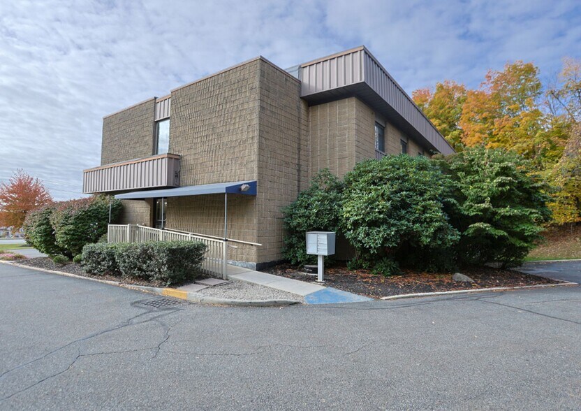 More Photos Of 633 Rt-211, Middletown Office For Sale