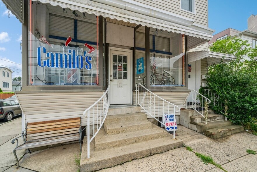 274 Centre Ave, Secaucus, NJ 07094 Storefront Retail Residential For Sale