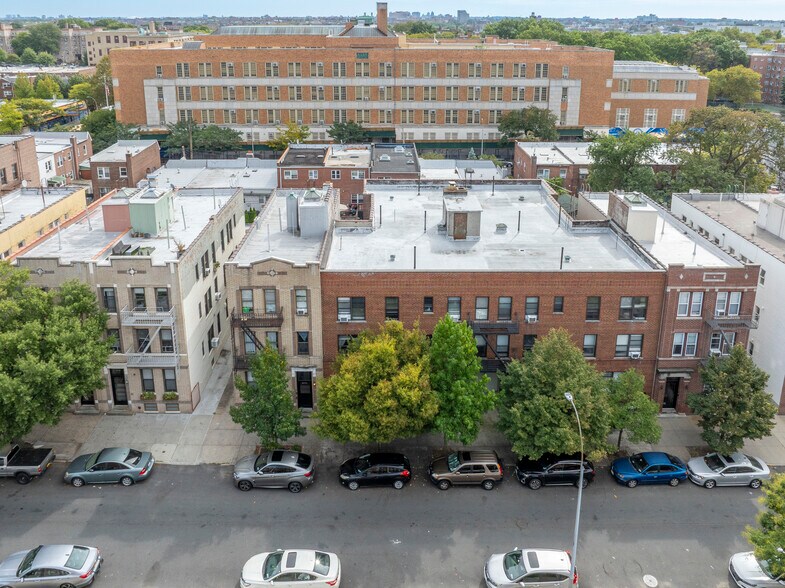 More Photos Of 31-23 47th St, Astoria Apartments For Sale