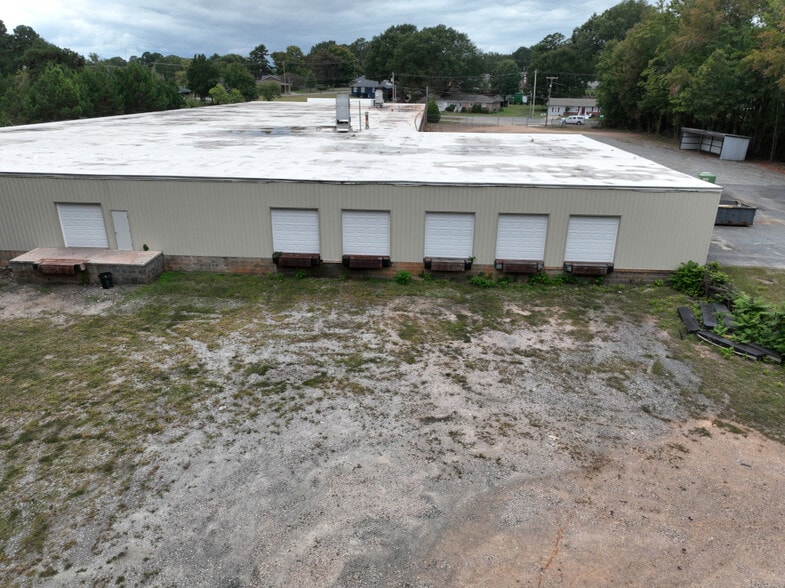 More Photos Of 110 N Upright St, Landis Industrial For Lease