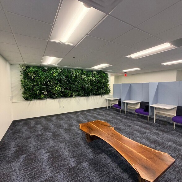 More Photos Of 230 N Elm St, Greensboro Office For Lease