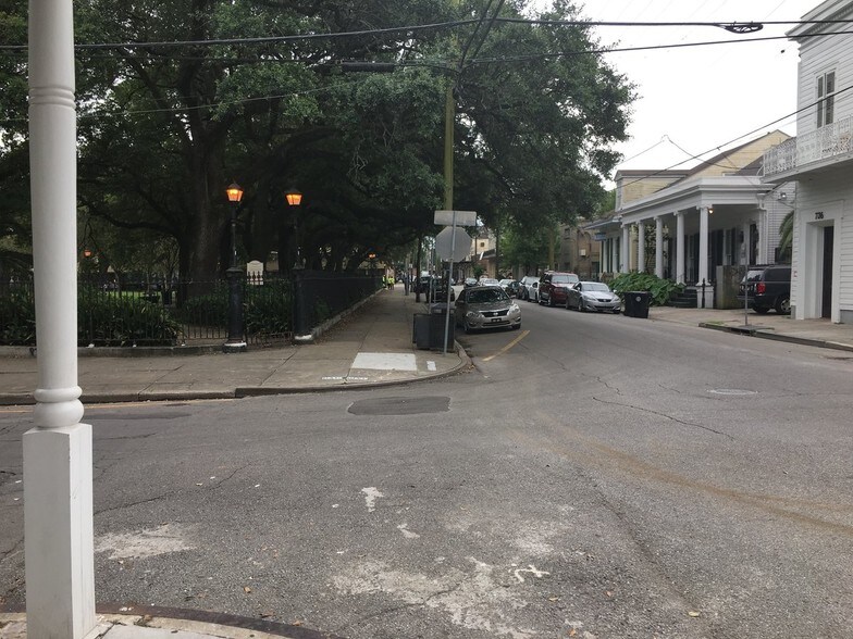 More Photos Of 801 Frenchmen St, New Orleans Restaurant For Lease