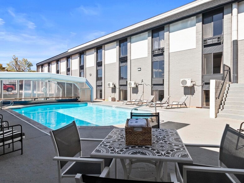 More Photos Of 333 N Main St, Richfield Hotel For Sale