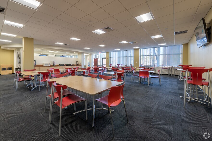 More Photos Of 50 Washington St, Westborough Office For Lease
