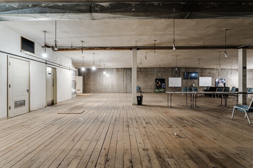 More Photos Of 612 Main St, Springfield Storefront Retail Office For Sale