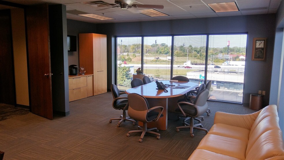 More Photos Of 7250 Poe Ave, Dayton Medical For Lease