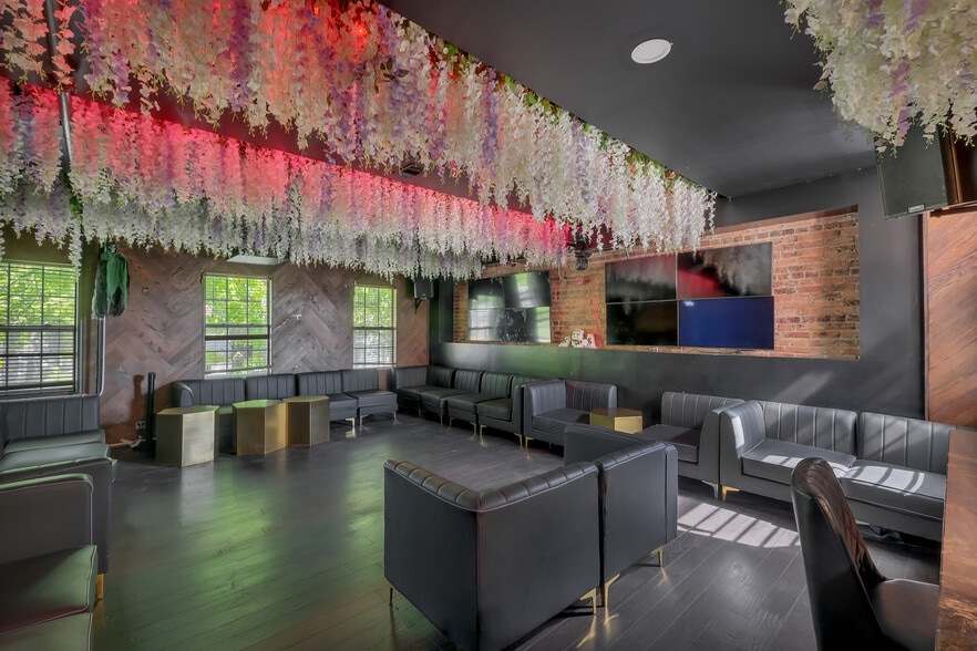 More Photos Of 3124 Georgia Ave NW, Washington Restaurant For Sale