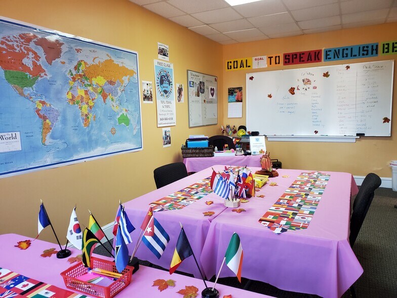 More Photos Of 12 Winona Ave, Newburgh Specialty For Sale