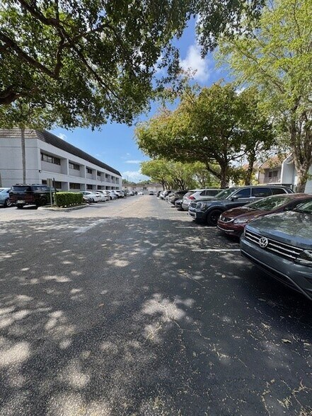 More Photos Of 8600 SW 92nd St, Miami Medical For Sale