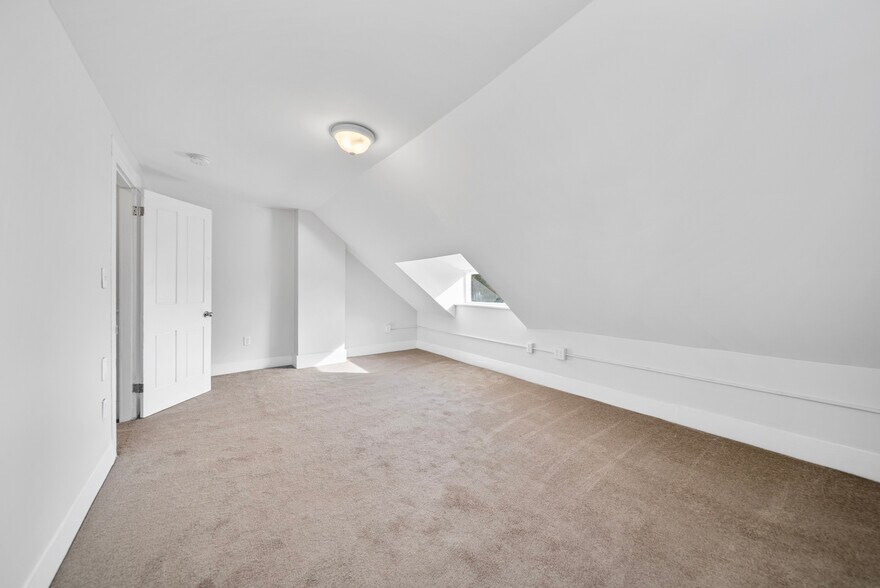 More Photos Of 210 Main St, Somersworth Apartments For Sale