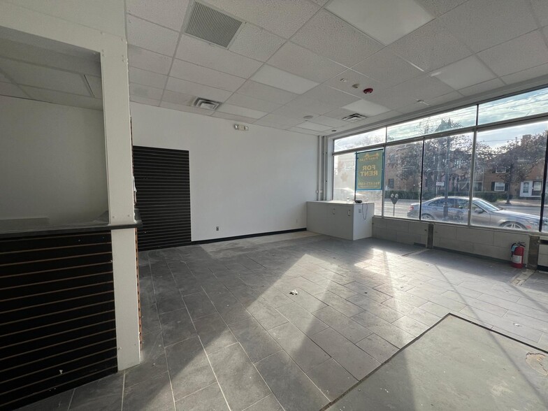 More Photos Of 411 Jericho Tpke, New Hyde Park Storefront Retail Office For Sale