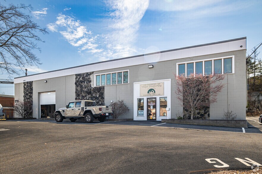 More Photos Of 143 Moore Rd, Weymouth Warehouse For Sale
