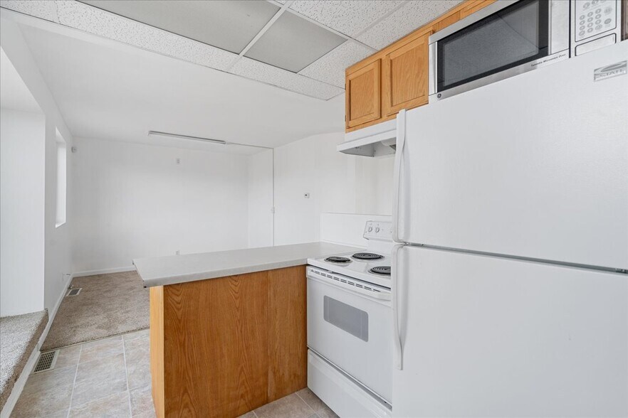 More Photos Of 601 E Lincolnway, Cheyenne Storefront Retail Residential For Sale