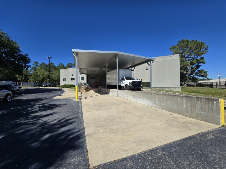More Photos Of 5067 Tennessee Capital Blvd, Tallahassee Office For Sale