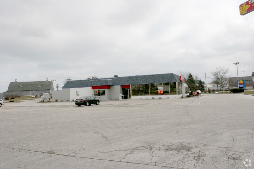 Primary Photo Of 4409 County Highway 42, Sheboygan Fast Food For Sale