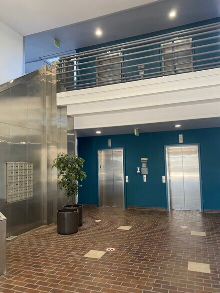 More Photos Of 2501 Cherry Ave, Signal Hill Unknown For Lease