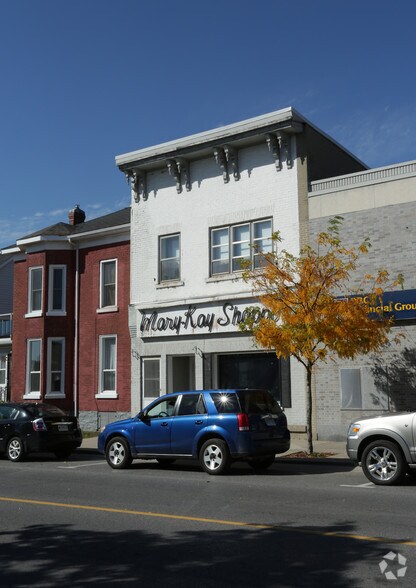 More Photos Of 314 King St W, Prescott Storefront Retail Residential For Sale