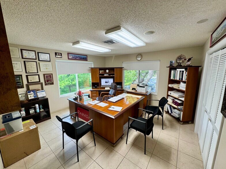 More Photos Of 555 W Granada Blvd, Ormond Beach Medical For Sale