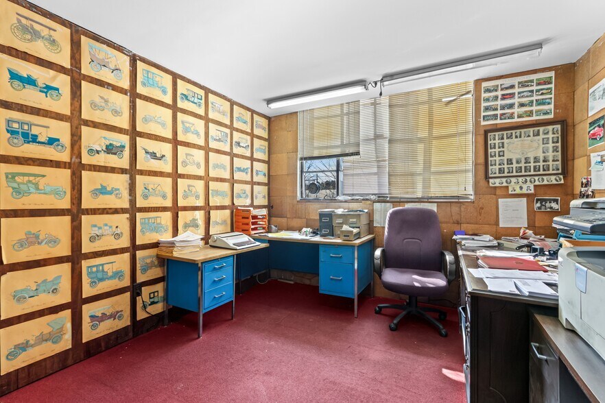More Photos Of 2115 W Main St, Stroudsburg Service For Sale