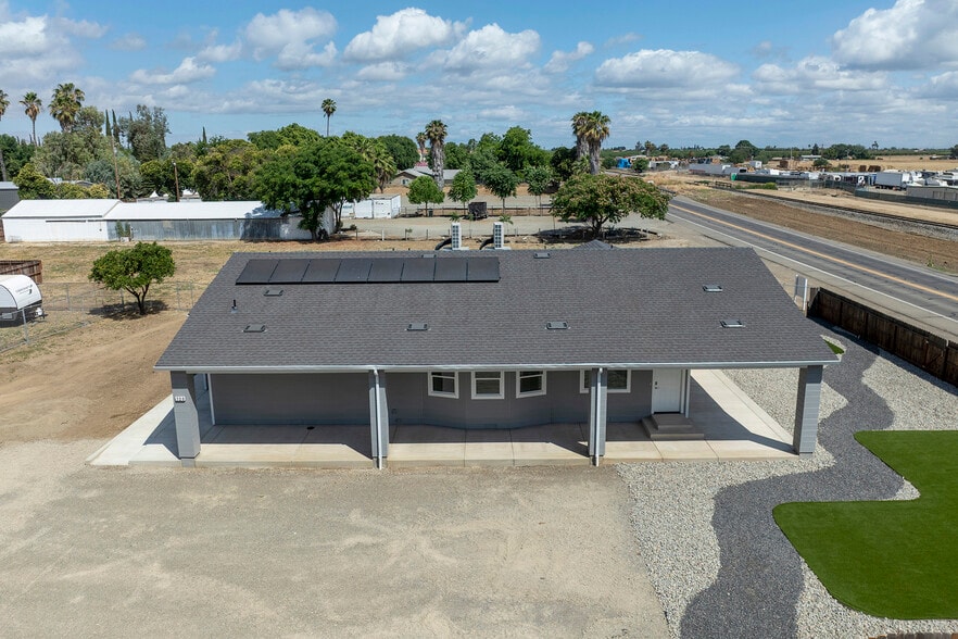 More Photos Of 720 N 2nd St, Patterson Specialty For Sale