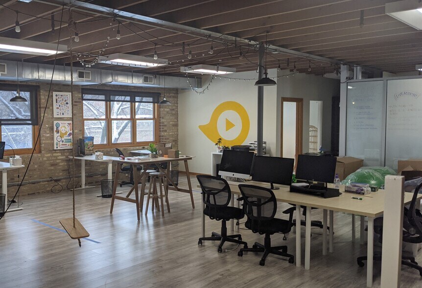 More Photos Of 1700 W Hubbard St, Chicago Light Distribution For Lease