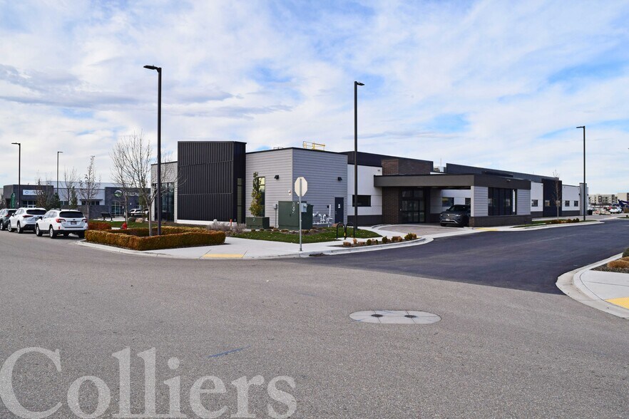 More Photos Of 2900 W Excursion Ln, Meridian Storefront Retail Office For Lease