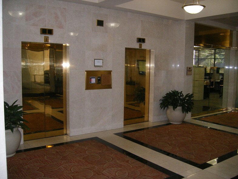 More Photos Of 11149 Research Blvd, Austin Office For Lease