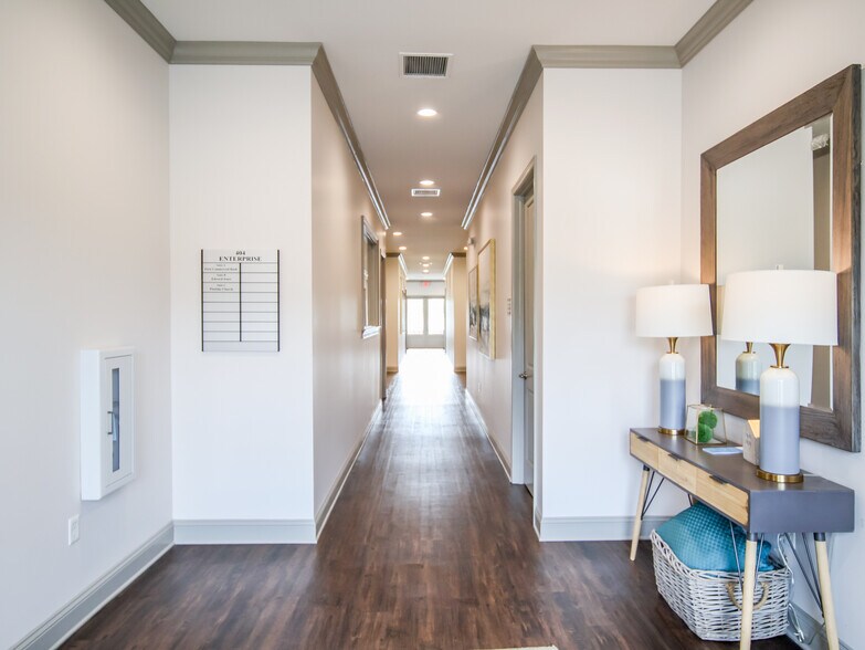 More Photos Of 404 Enterprise Dr, Oxford Medical For Sale