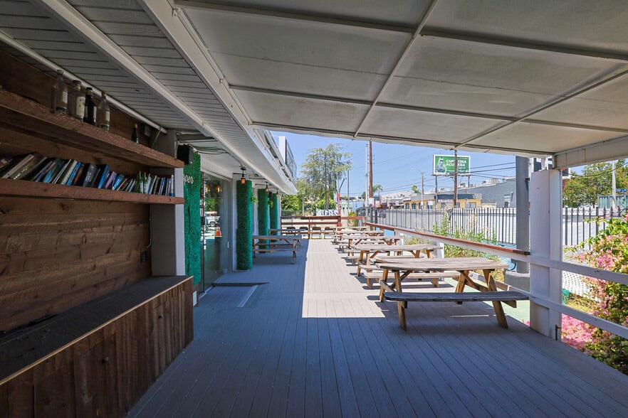 More Photos Of 5818-5820 Melrose Ave, Los Angeles Restaurant For Lease